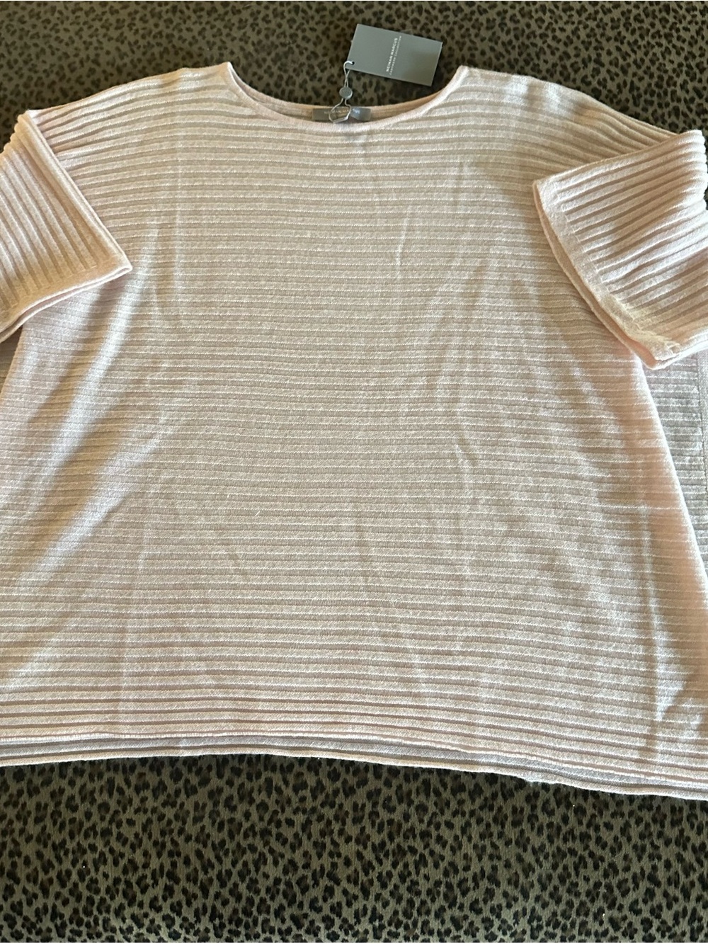 Neiman Marcus Light Pink Short-Sleeve Cashmere Crew Neck Sweater